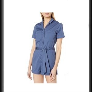 Volcom Women’s Frochickie Romper Shorts in Vintage Navy. Size small